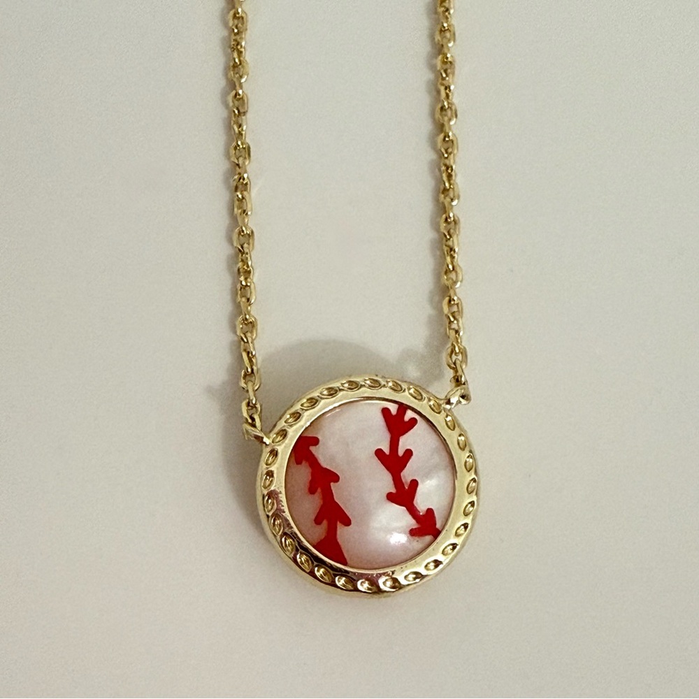Kendra Scott Baseball Gold Short Pendant Necklace in Ivory Mother-of-Pearl - Picture 4 of 8